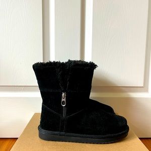 Aribel Short Koolaburra boots side zipper